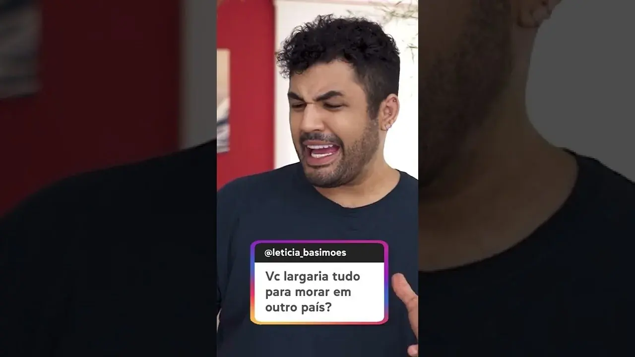 Bruno em entrevista durante um evento