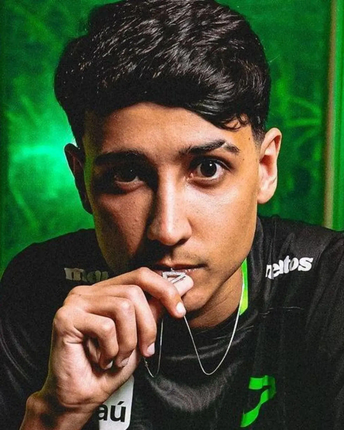 LOUD Bak, a creator VIVAZ can cast